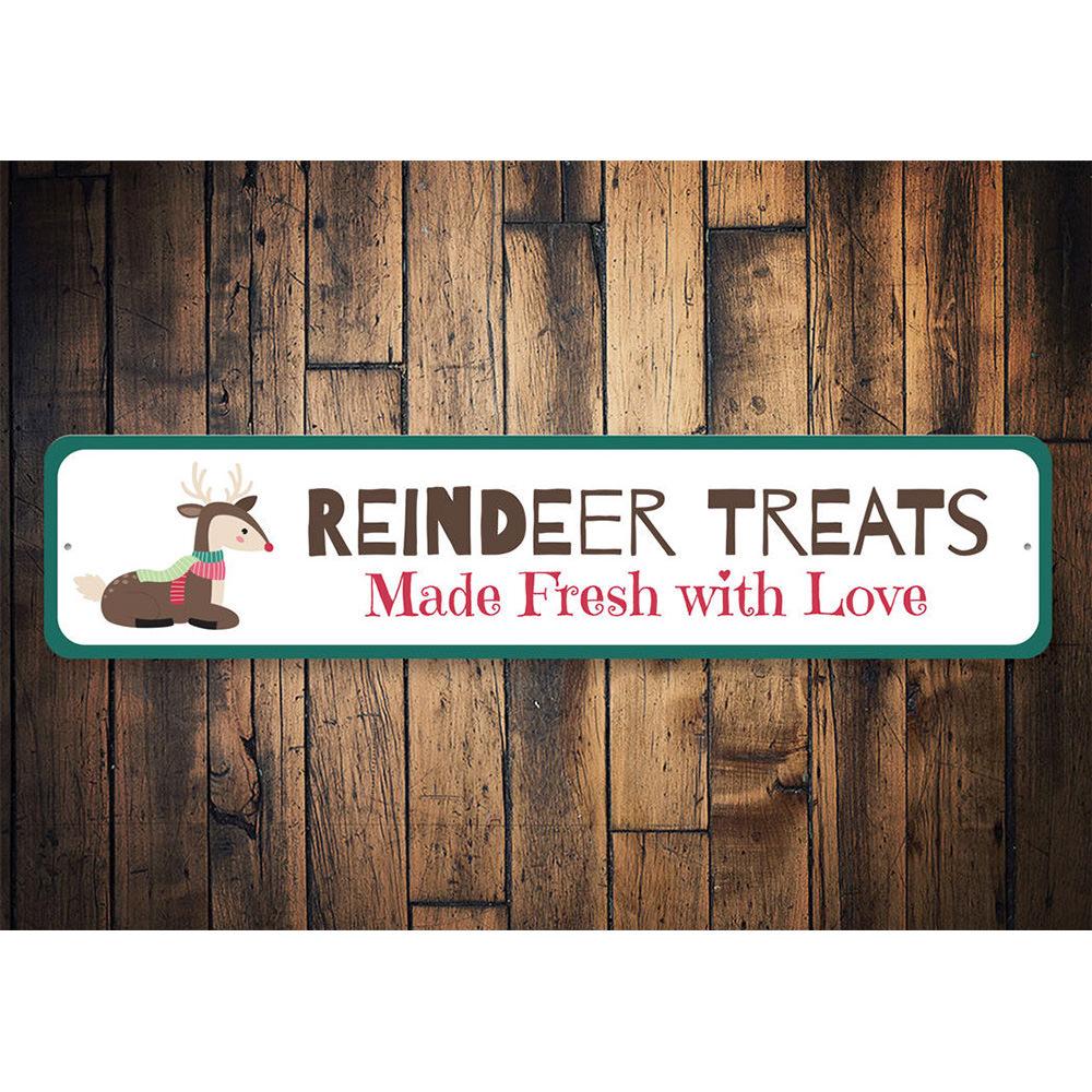 Reindeer Treats Holiday Sign