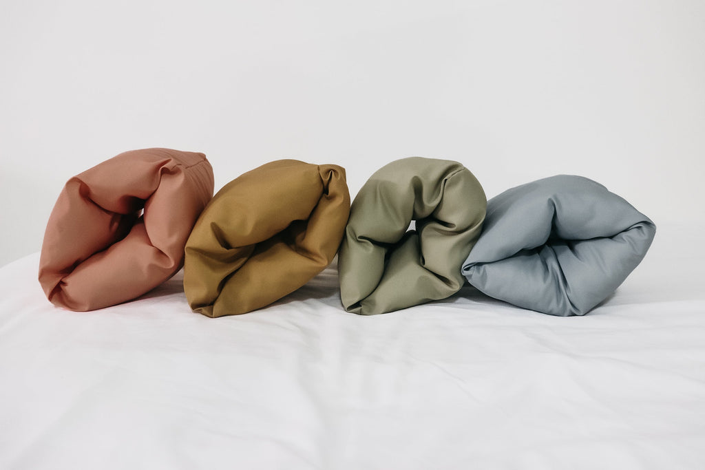 Lagoon Wipeable Cradle Arm Pillow