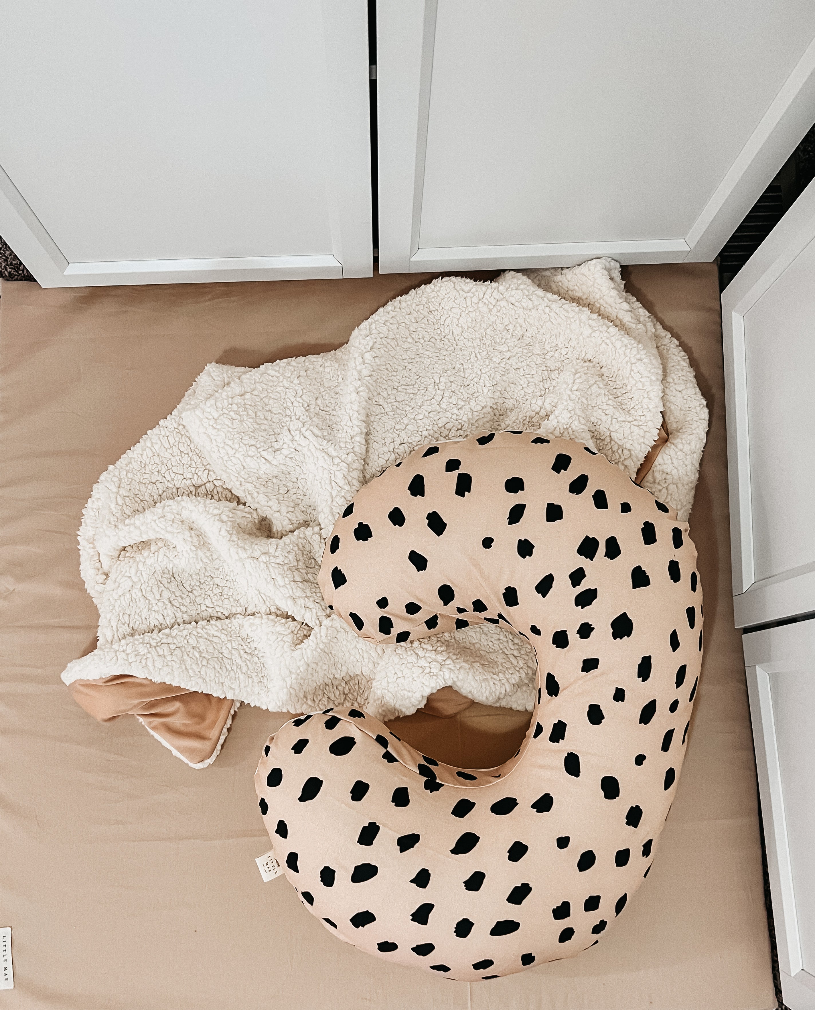 Sahara Nursing Pillow Cover