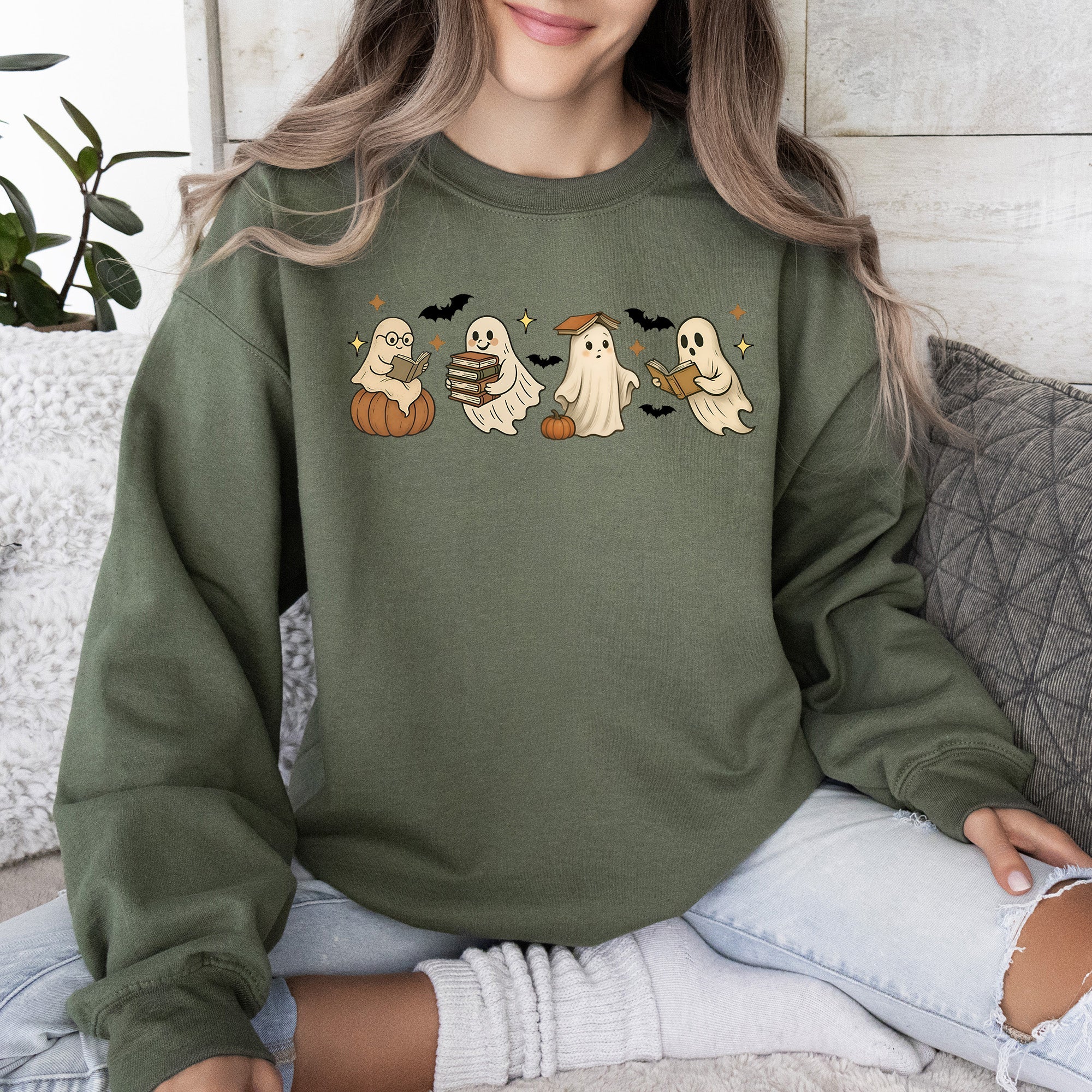Reading Mini Ghosts, Book Lover, Halloween, Retro, Vintage, Spooky, Costume, Fall, Graphic Sweatshirt