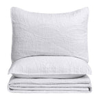 3-Piece Oversized Medallion Quilt Set - Clara Collection