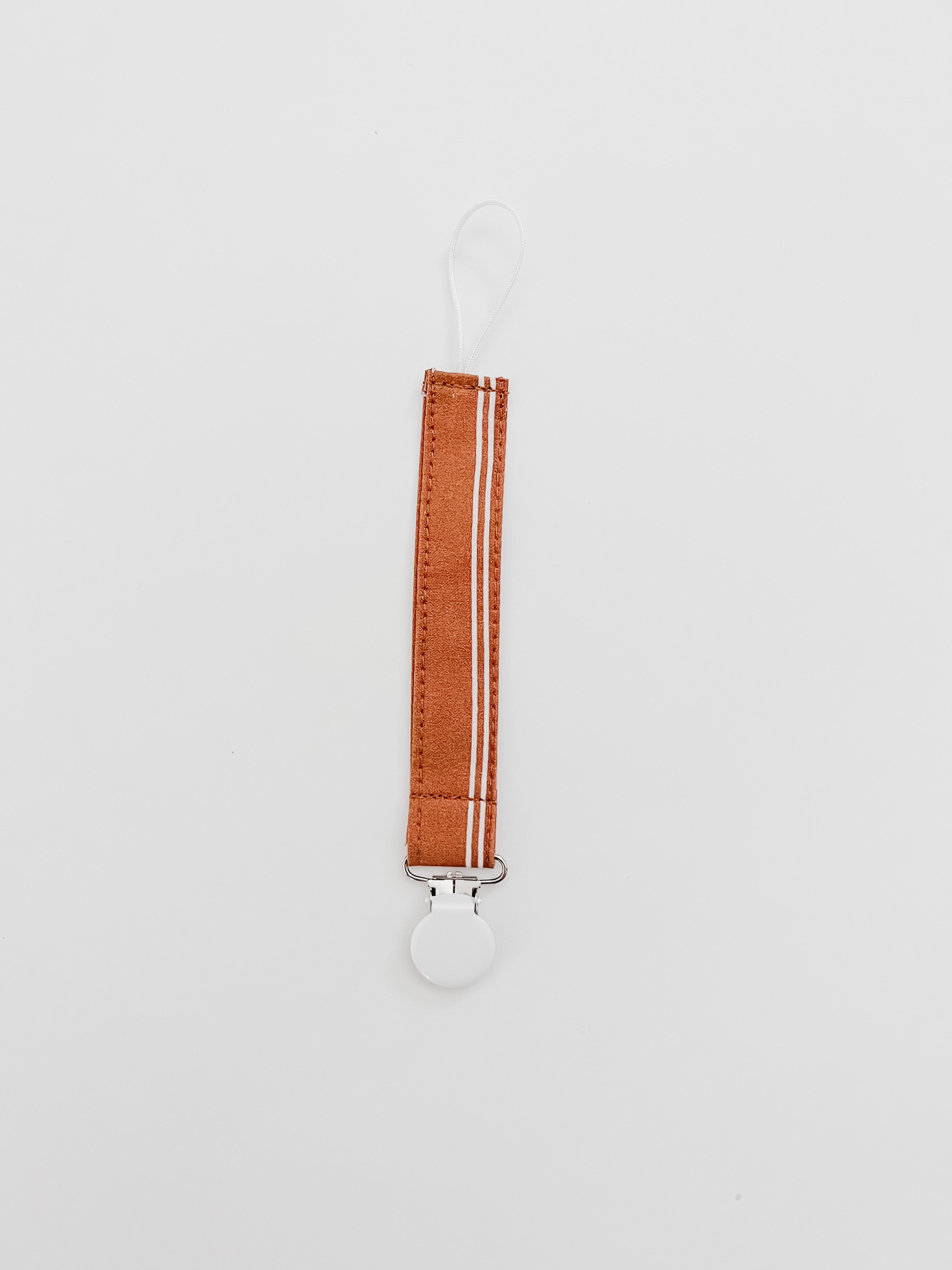 Sandstone Pacifier Clip