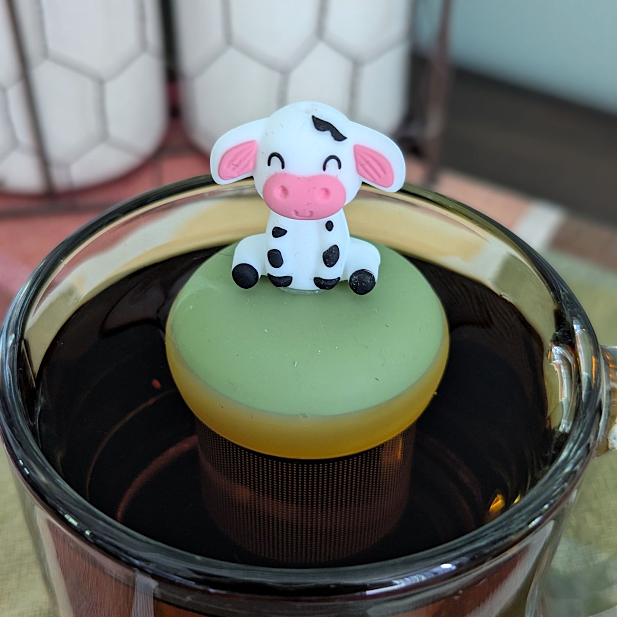 Spotted Cow Floating Tea Steeper