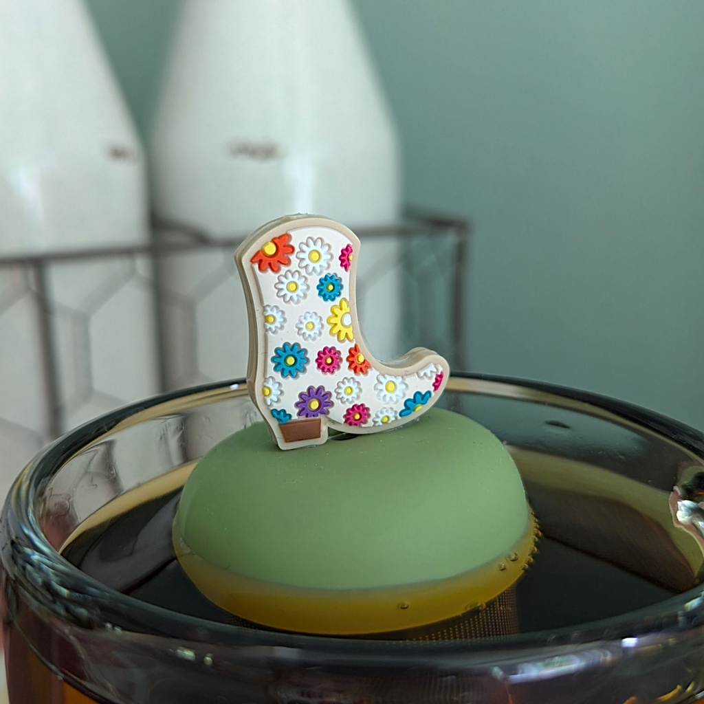 Flower Cowboy Boot Floating Tea Steeper