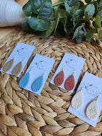 Prim| Clay Embossed Teardrop